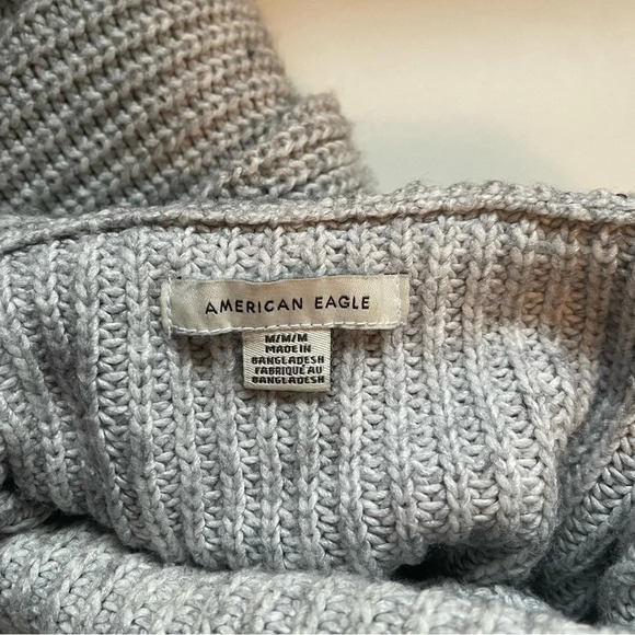 American Eagle Turtleneck Sweater Gray Color Block Pullover Comfy Medium Women’s - Picture 8 of 10